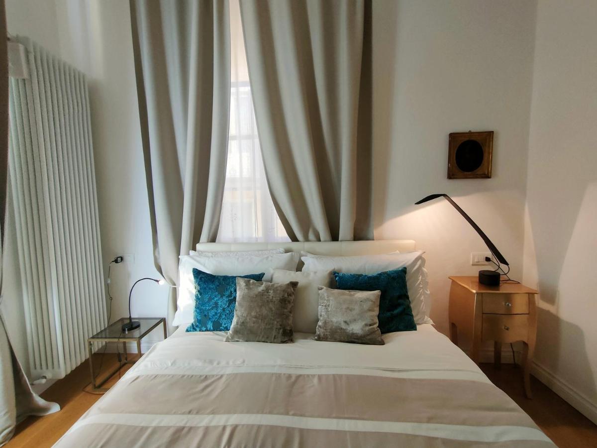 Piazza San Rocco Suite Art Verbania Exterior foto